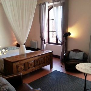 photo 1: Ensemble de 6 appartements