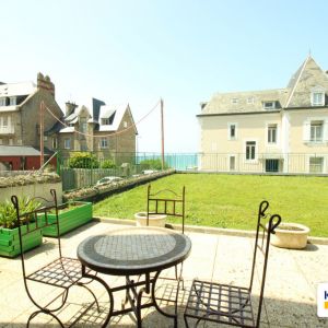 photo 1: Appartement Saint-Malo VUE MER COURTOISVILLE