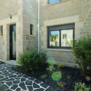 photo 1: Magnifique maison dans un quartier prisé