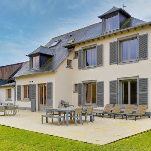 photo 1: Exceptionnelle maison de maître