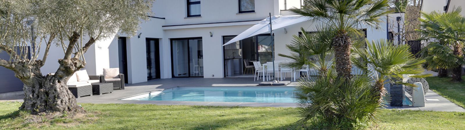 photo 1: Superbe maison d’architecte